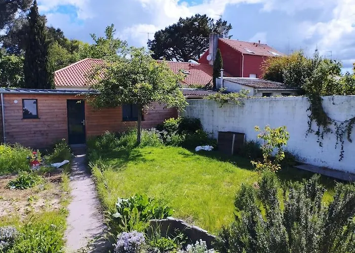 Apartmán Independante Avec Sdb Sur Jardin, Au Calme Nantes
